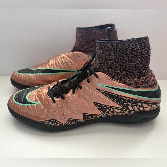 Nike HypervenomX Proximo Metallic Bronze 747486-903
Size US 13 - Picture 4 of 14